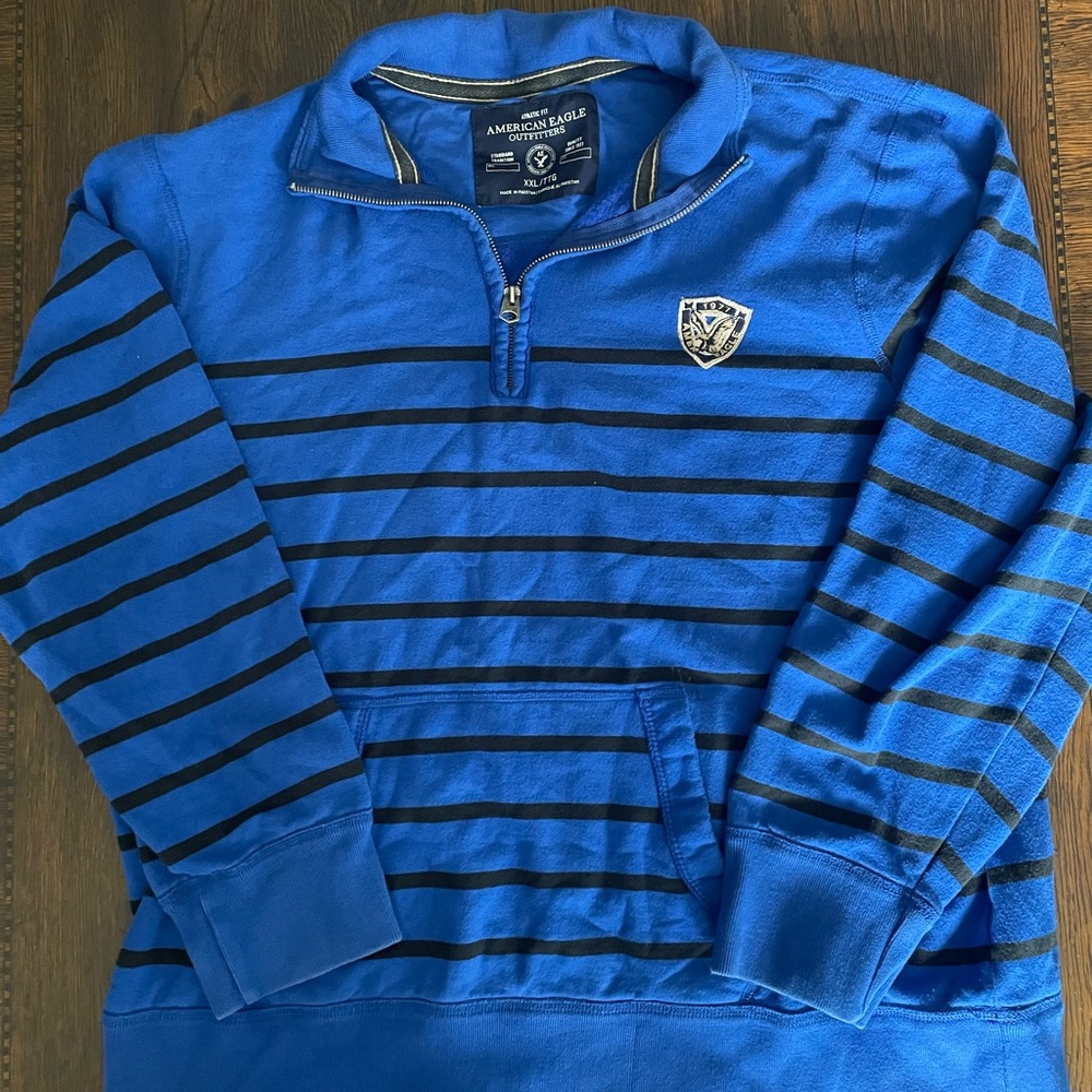 American Eagle Pullover. Size XXL. Good Condition